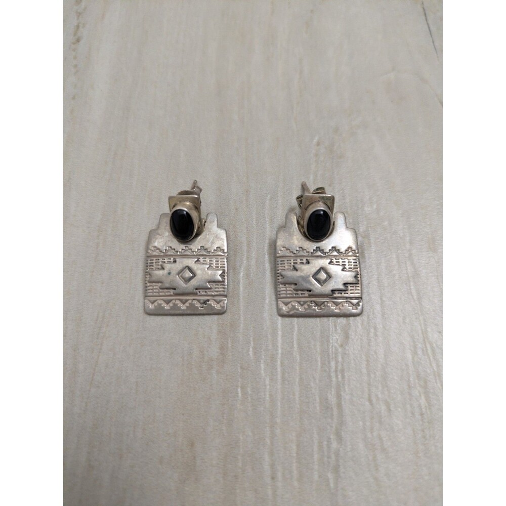 Vintage Native American Stud Earrings Sterling Silver Bear Paw Overlay Stamp AV